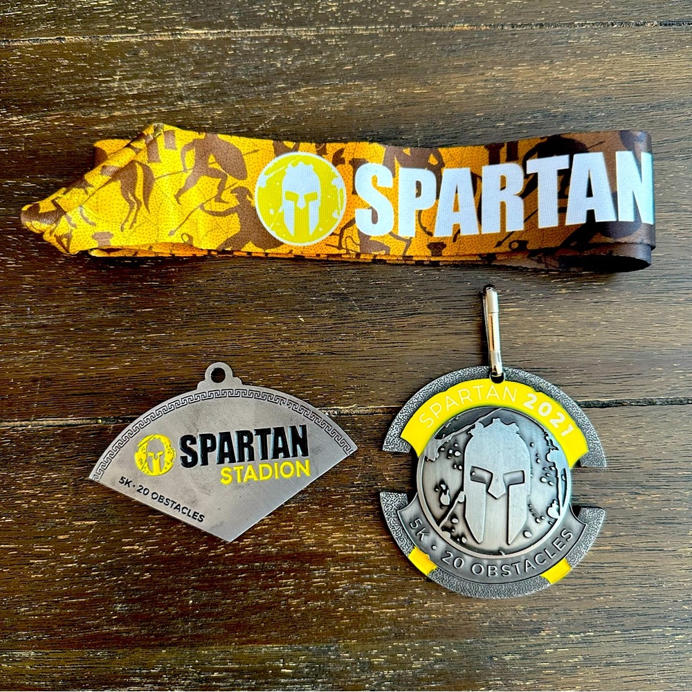 2021 spartan race, Stadion finisher medals for the 5K in 20 obstacles